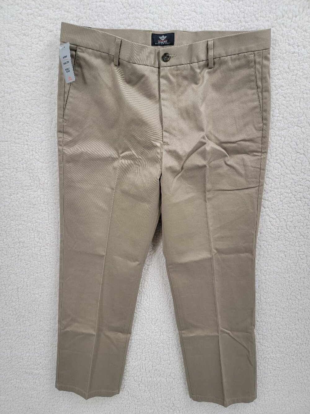 Dockers Signature Khaki Pants Mens 38x30 Tan Classic Fit Wrinkle-Free NWT